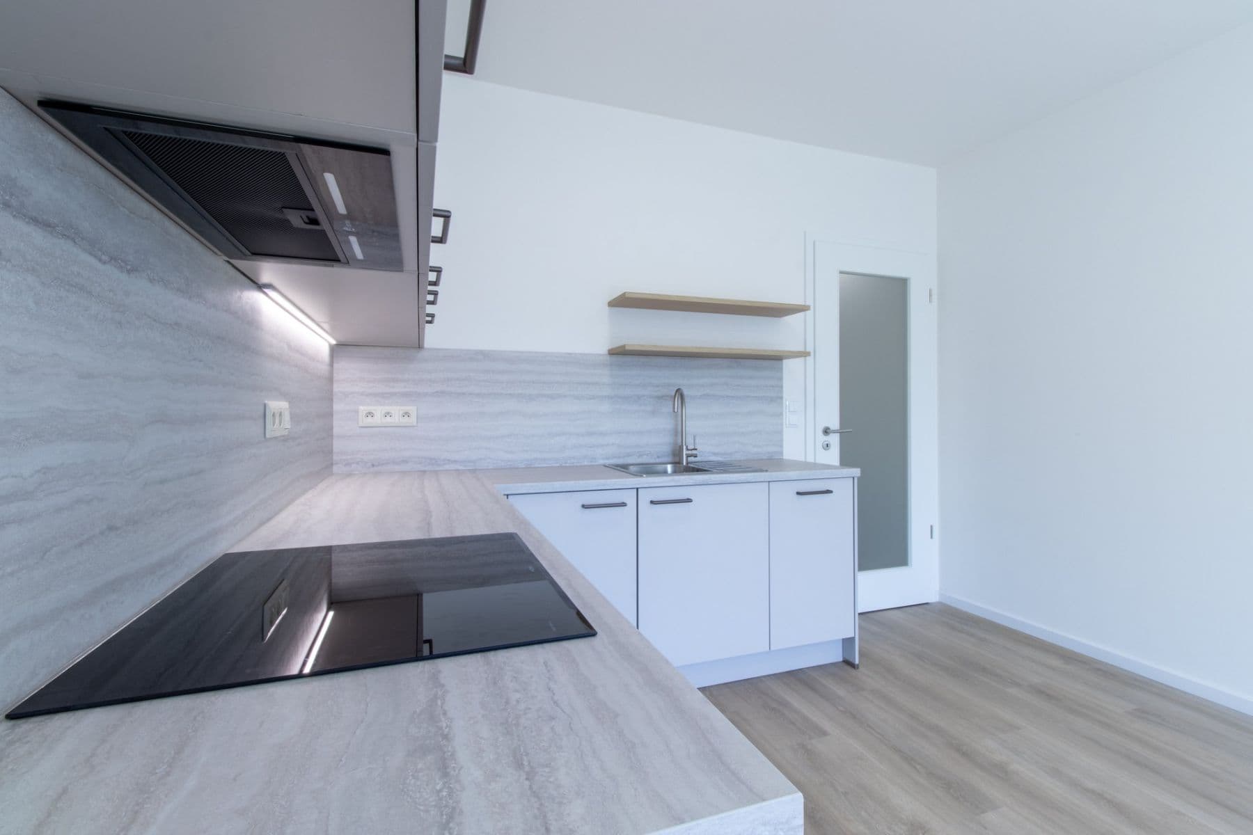 Prenájom bytu 2-izbový 50 m², Divíškové, Praha, Praha Prenájom bytu 2-izbový 50 m², Divíškové, Praha, Praha