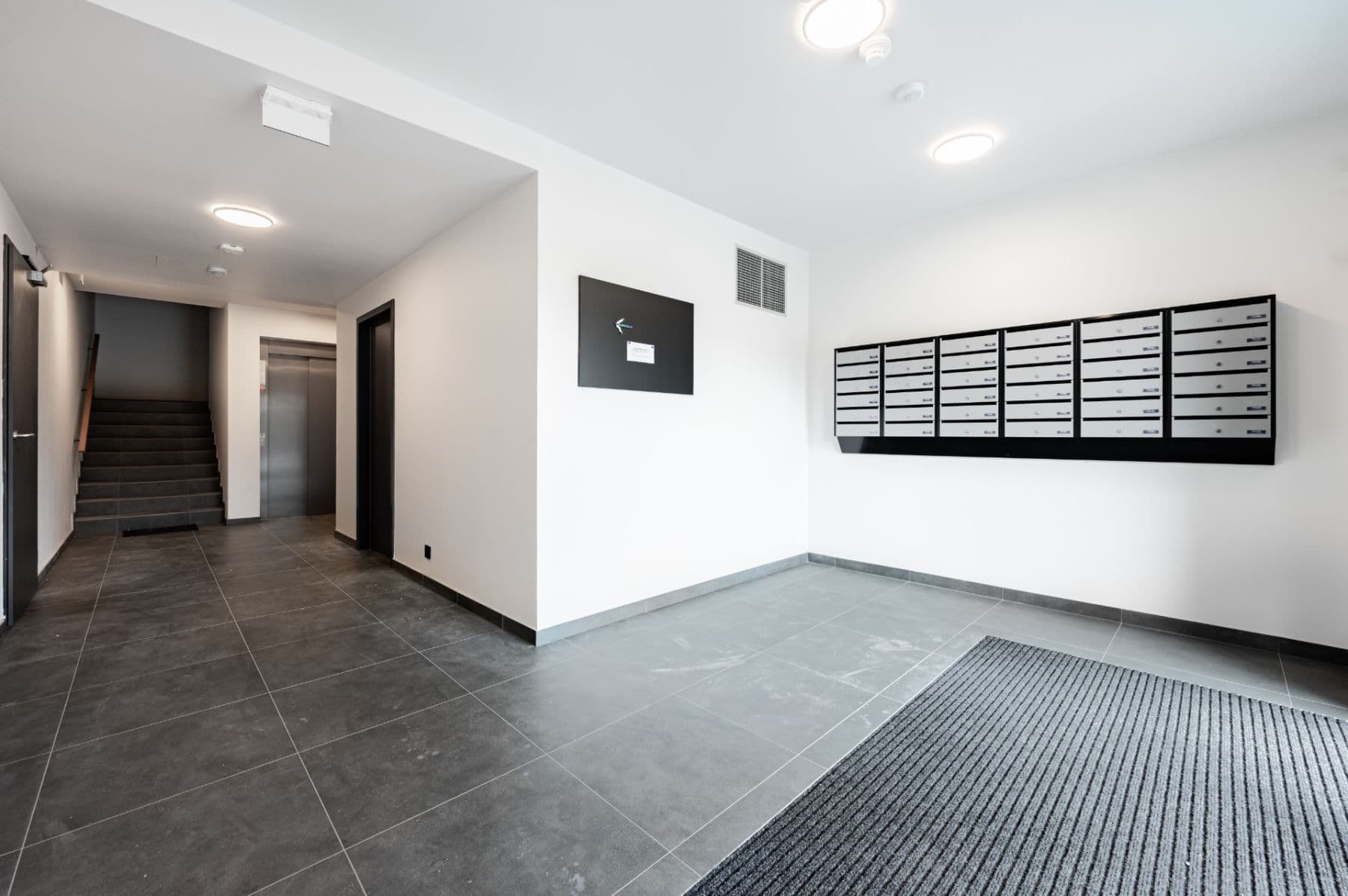 Prenájom bytu 2-izbový 41 m², Na Zlíchově, Praha, Praha Prenájom bytu 2-izbový 41 m², Na Zlíchově, Praha, Praha