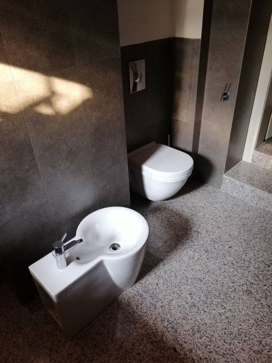 Prenájom bytu 2-izbový 62 m², Macharovo náměstí, Praha, Praha Prenájom bytu 2-izbový 62 m², Macharovo náměstí, Praha, Praha