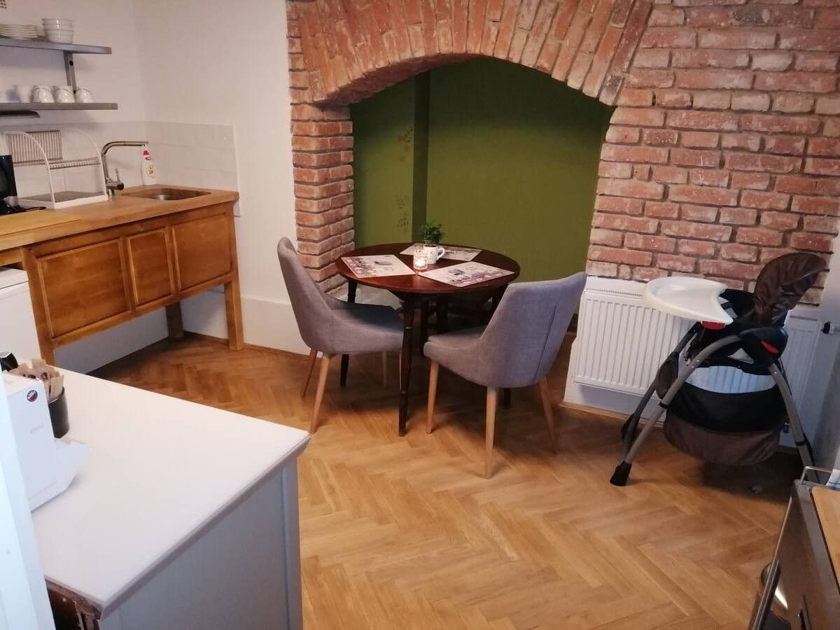 Prenájom bytu 2-izbový 62 m², Macharovo náměstí, Praha, Praha Prenájom bytu 2-izbový 62 m², Macharovo náměstí, Praha, Praha