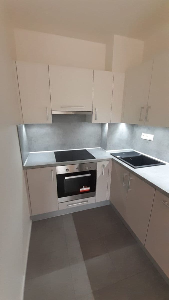 Predaj bytu 2-izbový 42 m², Na Radouči, Mladá Boleslav, Středočeský kraj Predaj bytu 2-izbový 42 m², Na Radouči, Mladá Boleslav, Středočeský kraj