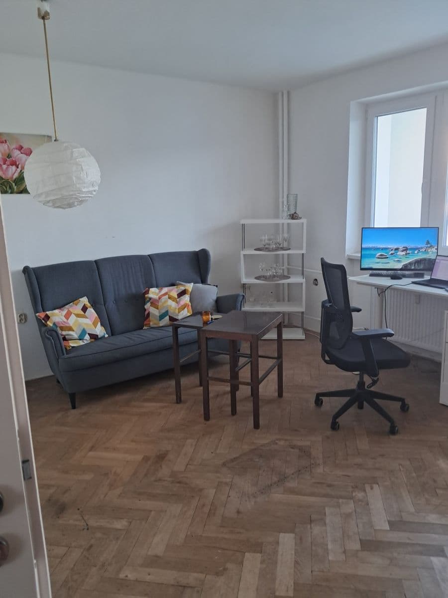 Prenájom bytu 2-izbový 57 m², Měchenická, Praha, Praha Prenájom bytu 2-izbový 57 m², Měchenická, Praha, Praha