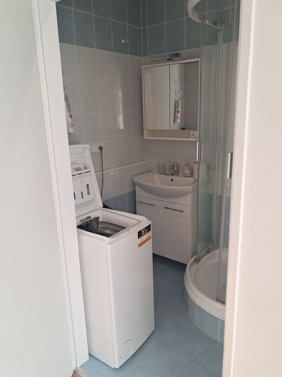 Prenájom bytu 2-izbový 57 m², Měchenická, Praha, Praha Prenájom bytu 2-izbový 57 m², Měchenická, Praha, Praha