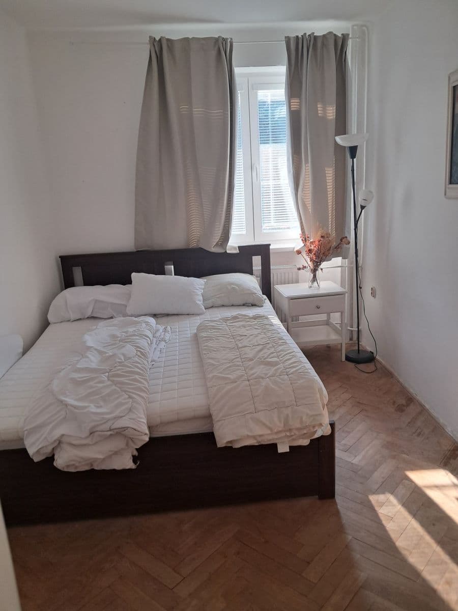 Prenájom bytu 2-izbový 57 m², Měchenická, Praha, Praha Prenájom bytu 2-izbový 57 m², Měchenická, Praha, Praha