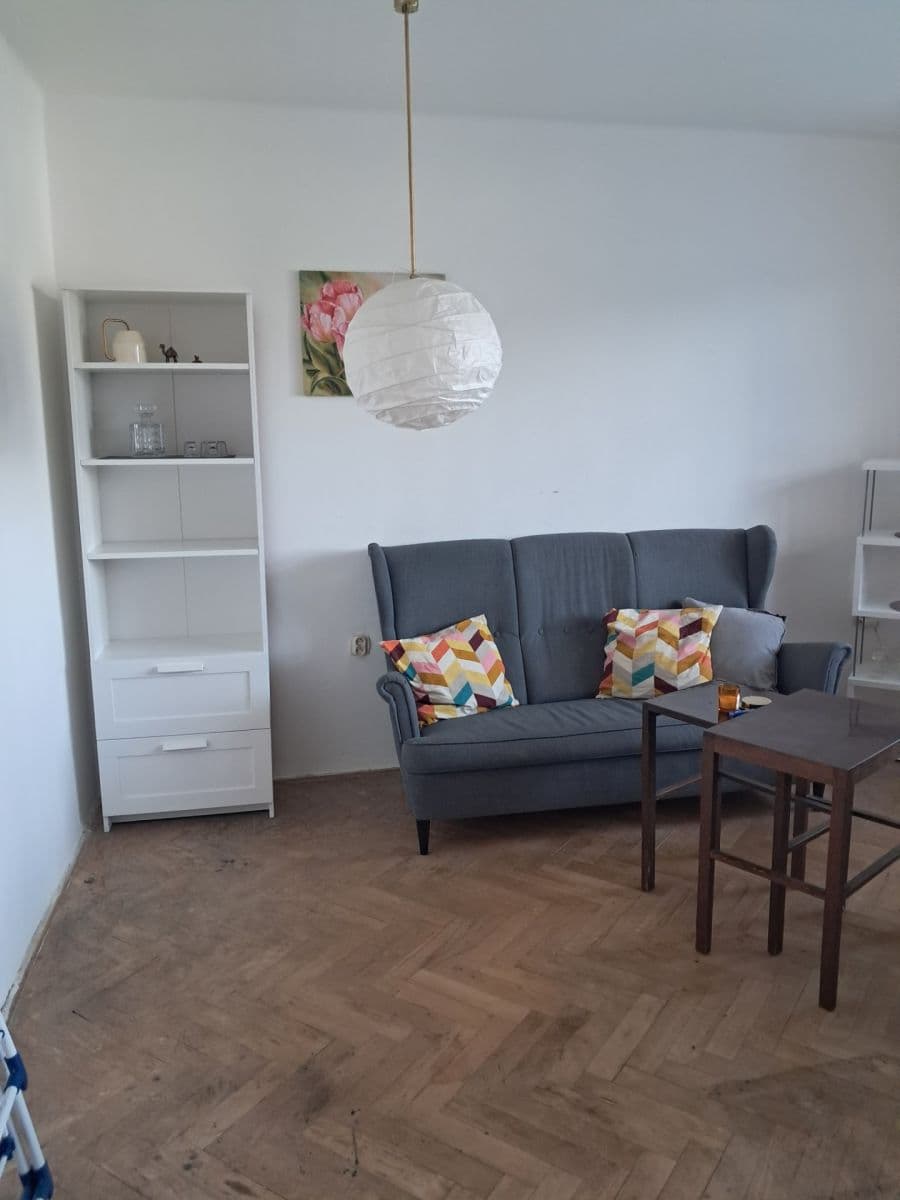 Prenájom bytu 2-izbový 57 m², Měchenická, Praha, Praha Prenájom bytu 2-izbový 57 m², Měchenická, Praha, Praha
