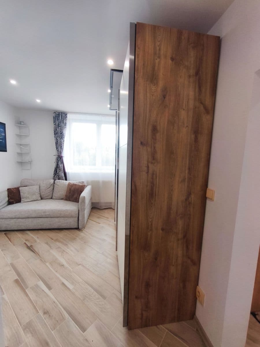 Prenájom bytu 2-izbový 45 m², Nymburská, Krchleby, Středočeský kraj Prenájom bytu 2-izbový 45 m², Nymburská, Krchleby, Středočeský kraj