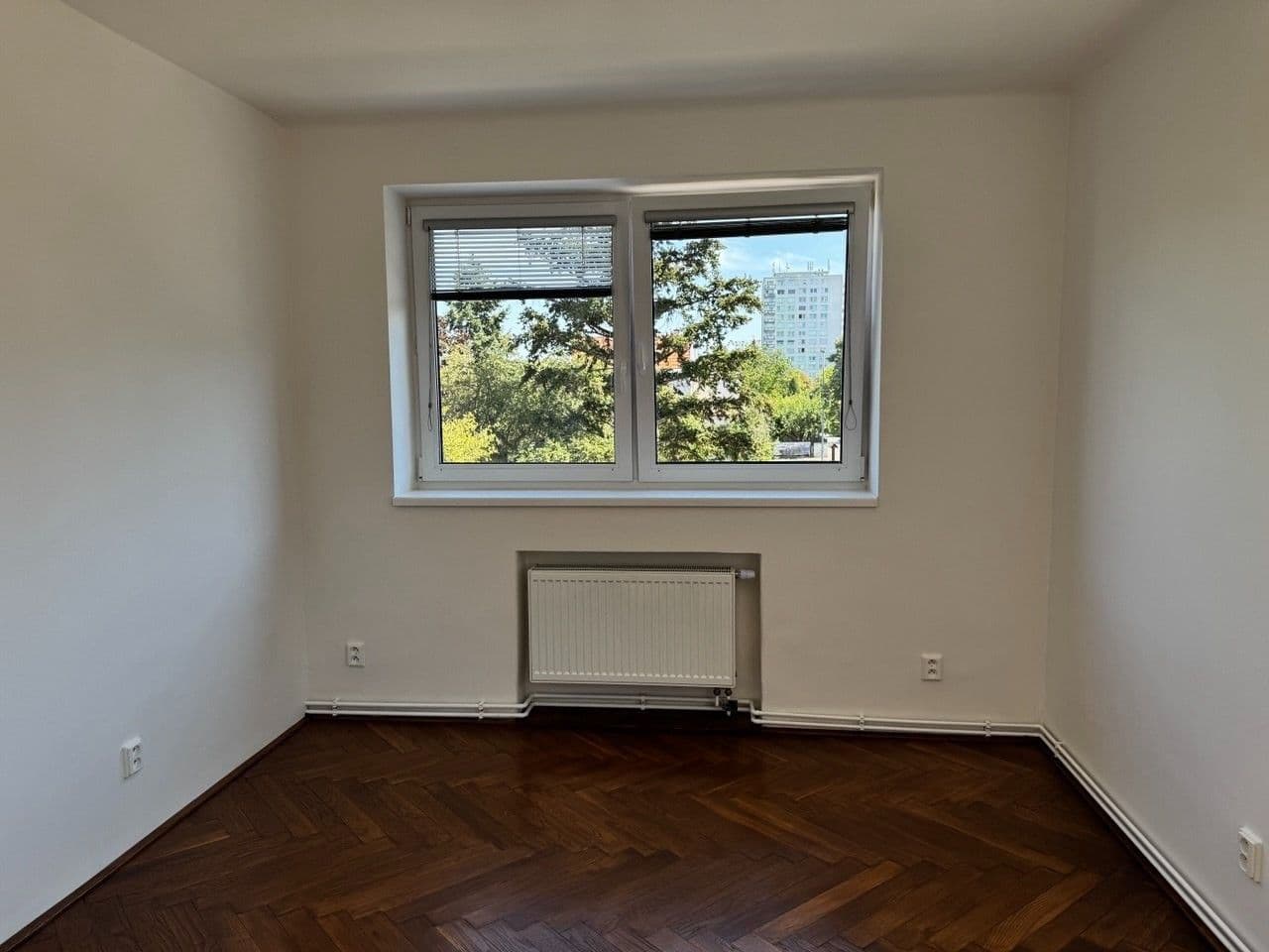 Prenájom bytu 2-izbový 35 m², Pivoňková, Praha, Praha Prenájom bytu 2-izbový 35 m², Pivoňková, Praha, Praha