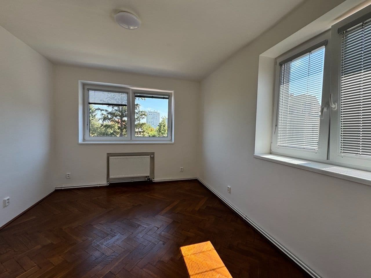 Prenájom bytu 2-izbový 35 m², Pivoňková, Praha, Praha Prenájom bytu 2-izbový 35 m², Pivoňková, Praha, Praha