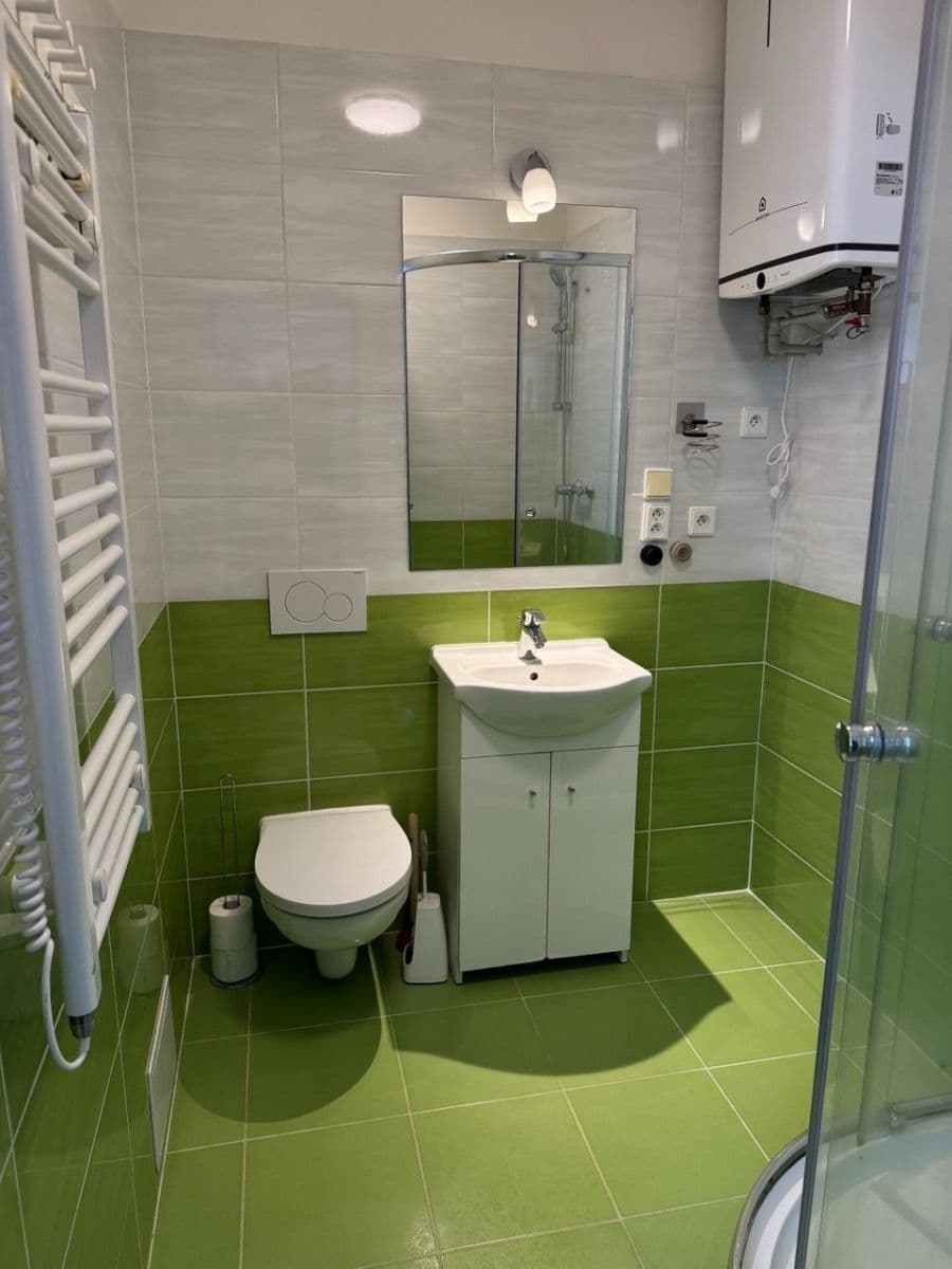 Prenájom bytu 2-izbový 35 m², Pivoňková, Praha, Praha Prenájom bytu 2-izbový 35 m², Pivoňková, Praha, Praha