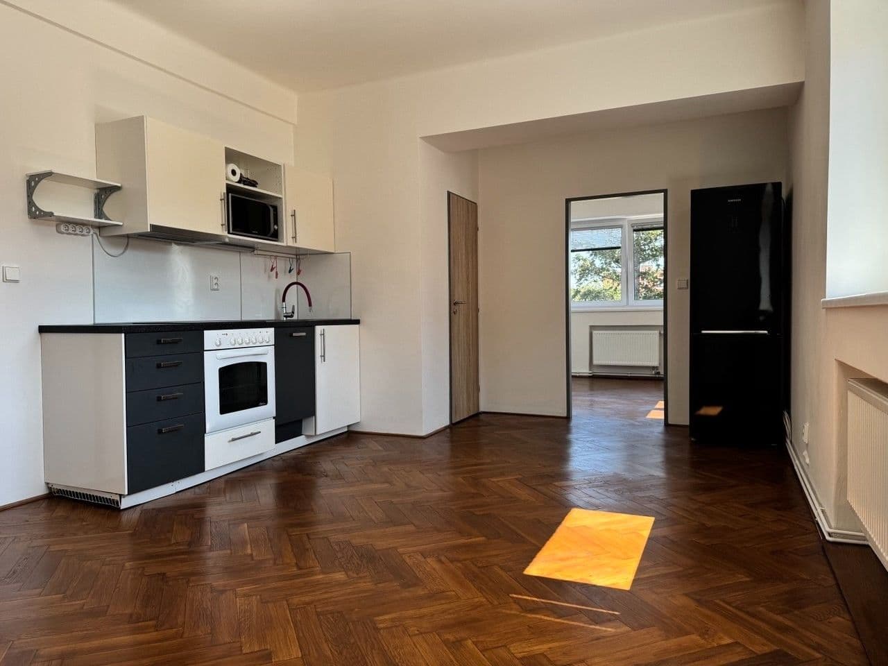 Prenájom bytu 2-izbový 35 m², Pivoňková, Praha, Praha Prenájom bytu 2-izbový 35 m², Pivoňková, Praha, Praha