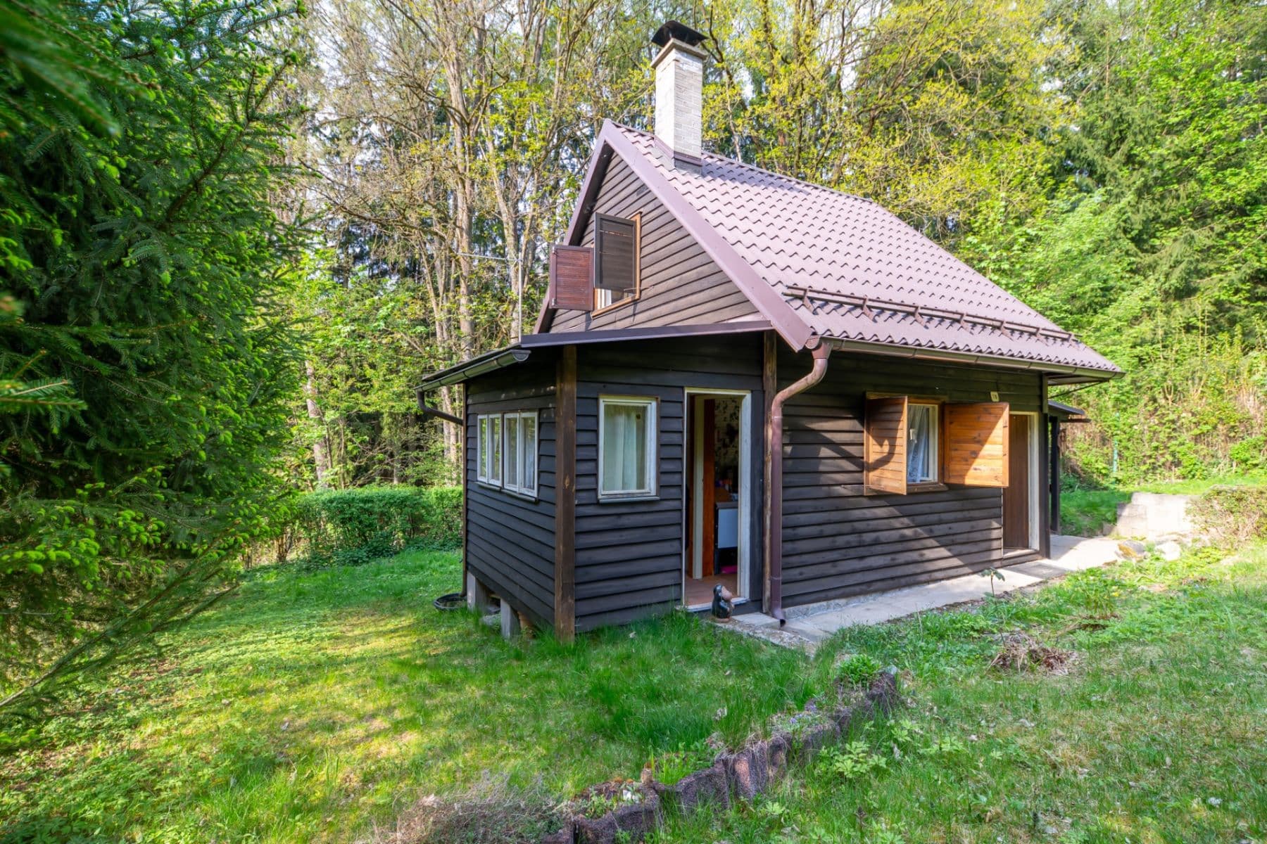 Predaj rekreačného objektu 50 m², pozemok 216 m², Březina, Ondřejov, Středočeský kraj Predaj rekreačného objektu 50 m², pozemok 216 m², Březina, Ondřejov, Středočeský kraj