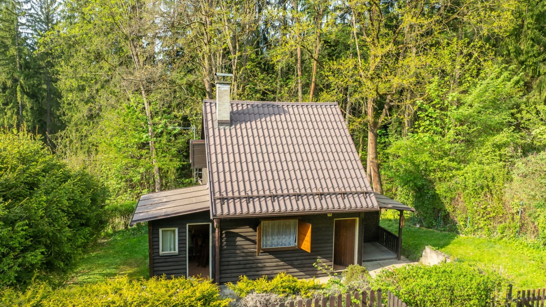 Predaj rekreačného objektu 50 m², pozemok 216 m², Březina, Ondřejov, Středočeský kraj Predaj rekreačného objektu 50 m², pozemok 216 m², Březina, Ondřejov, Středočeský kraj
