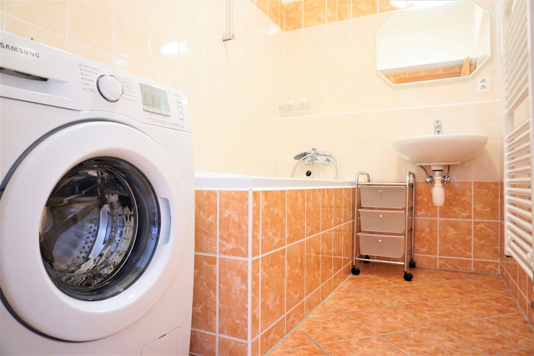 Prenájom bytu 2-izbový 62 m², Sicherova, Praha, Praha Prenájom bytu 2-izbový 62 m², Sicherova, Praha, Praha