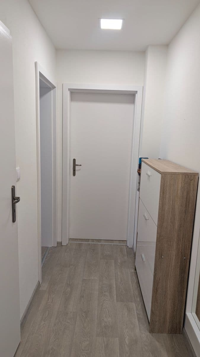 Prenájom bytu 2-izbový 56 m², Čechovská, Příbram, Středočeský kraj Prenájom bytu 2-izbový 56 m², Čechovská, Příbram, Středočeský kraj
