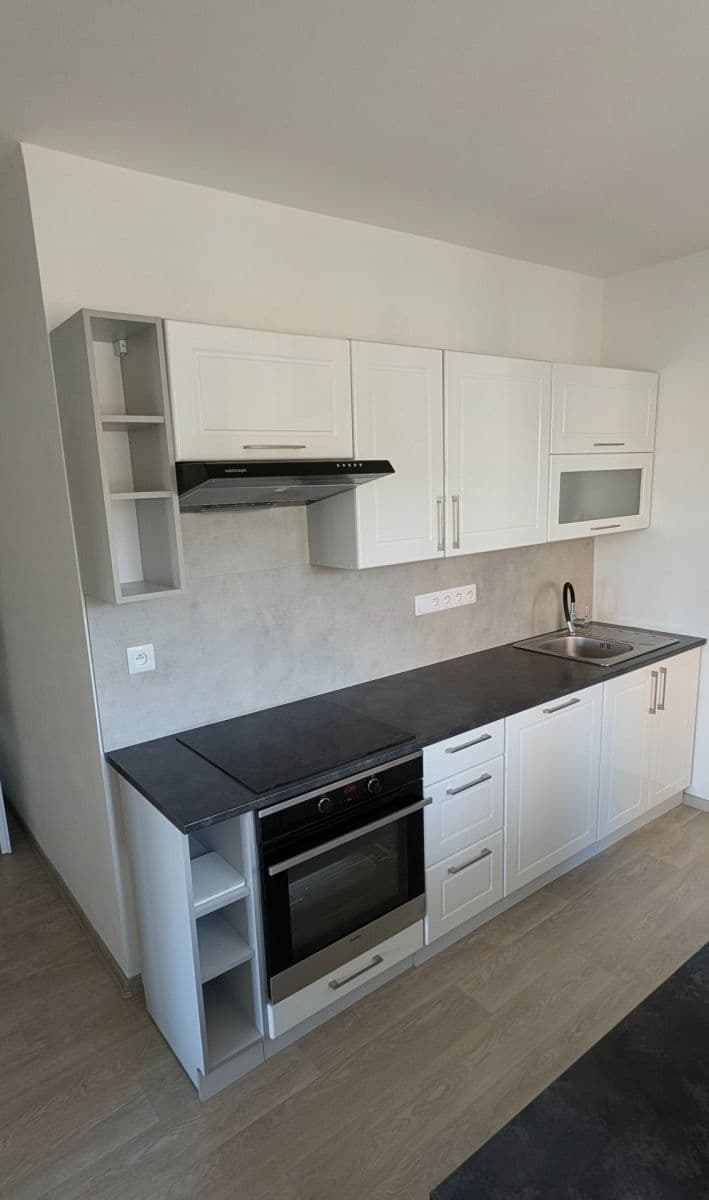 Prenájom bytu 2-izbový 56 m², Čechovská, Příbram, Středočeský kraj Prenájom bytu 2-izbový 56 m², Čechovská, Příbram, Středočeský kraj