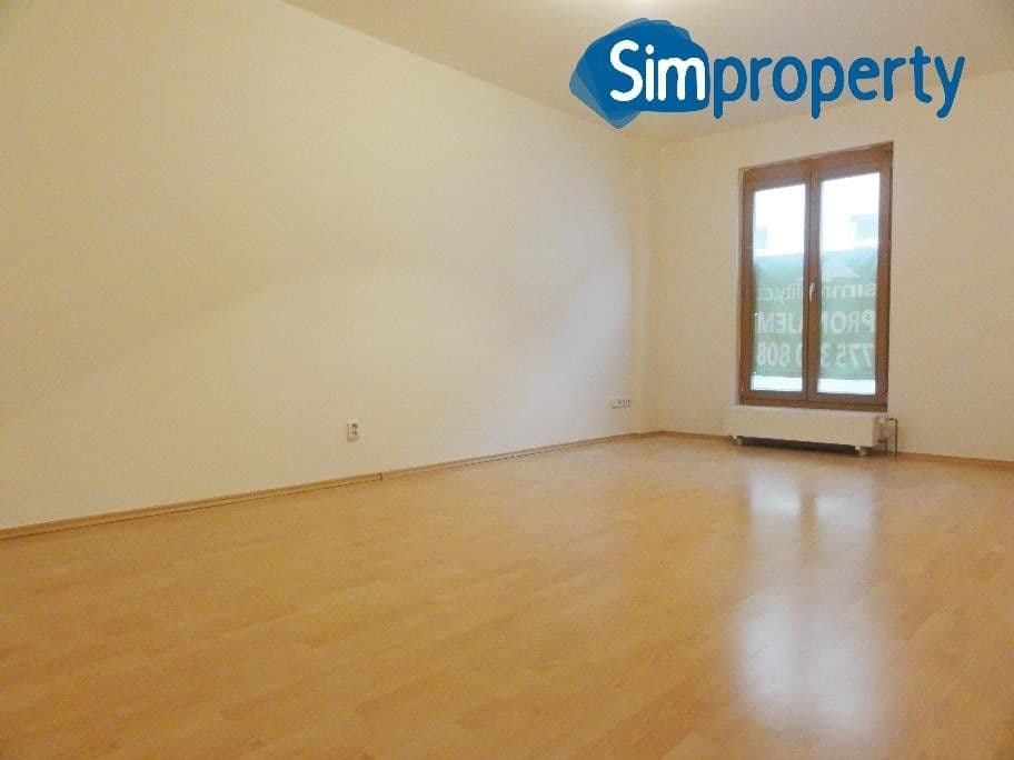 Prenájom bytu 3-izbový 69 m², Štítného, Praha, Praha Prenájom bytu 3-izbový 69 m², Štítného, Praha, Praha