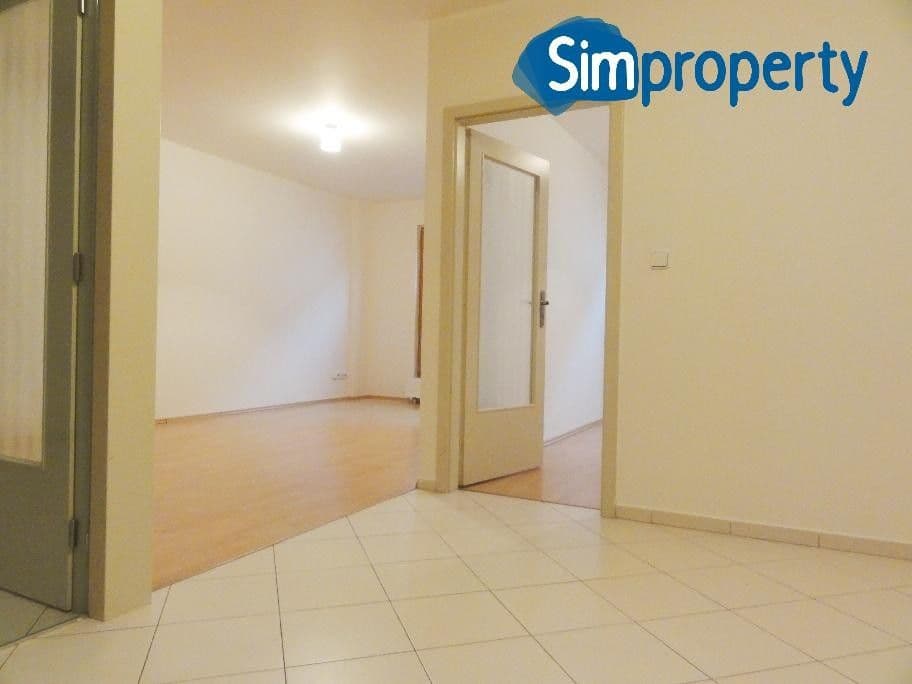 Prenájom bytu 3-izbový 69 m², Štítného, Praha, Praha Prenájom bytu 3-izbový 69 m², Štítného, Praha, Praha