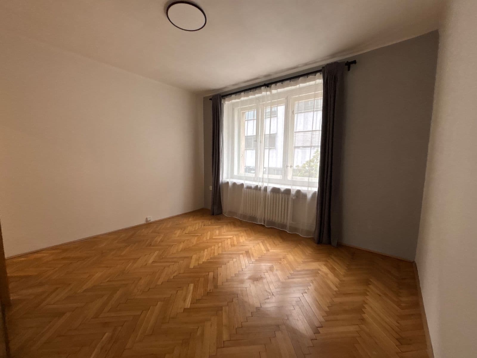 Prenájom bytu 1-izbový 26 m², Kouřimská, Praha, Praha Prenájom bytu 1-izbový 26 m², Kouřimská, Praha, Praha