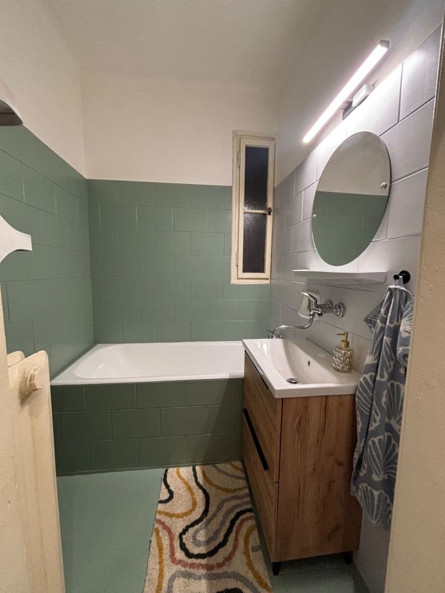 Prenájom bytu 1-izbový 26 m², Kouřimská, Praha, Praha Prenájom bytu 1-izbový 26 m², Kouřimská, Praha, Praha
