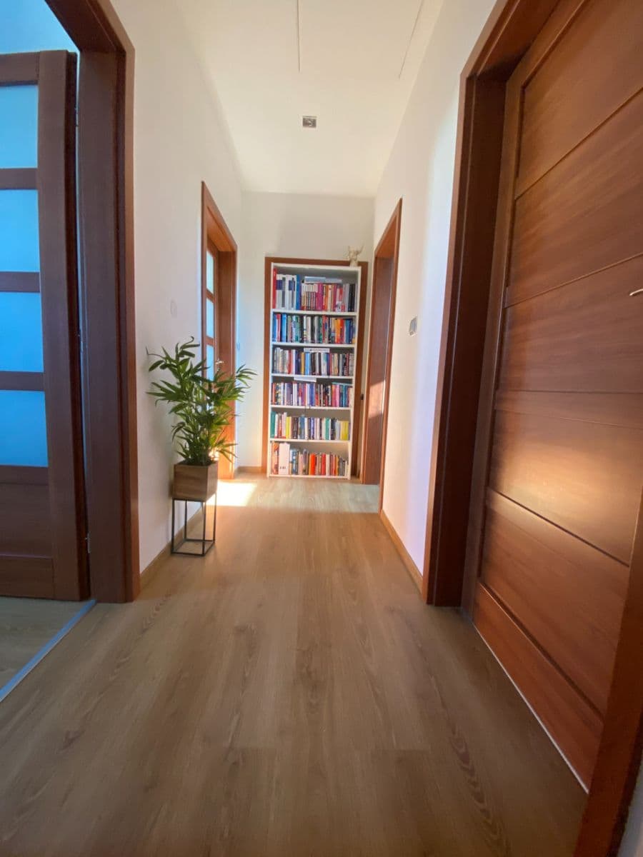 Predaj domu 152 m², pozemok 263 m², Družstevní, Nehvizdy, Středočeský kraj Predaj domu 152 m², pozemok 263 m², Družstevní, Nehvizdy, Středočeský kraj