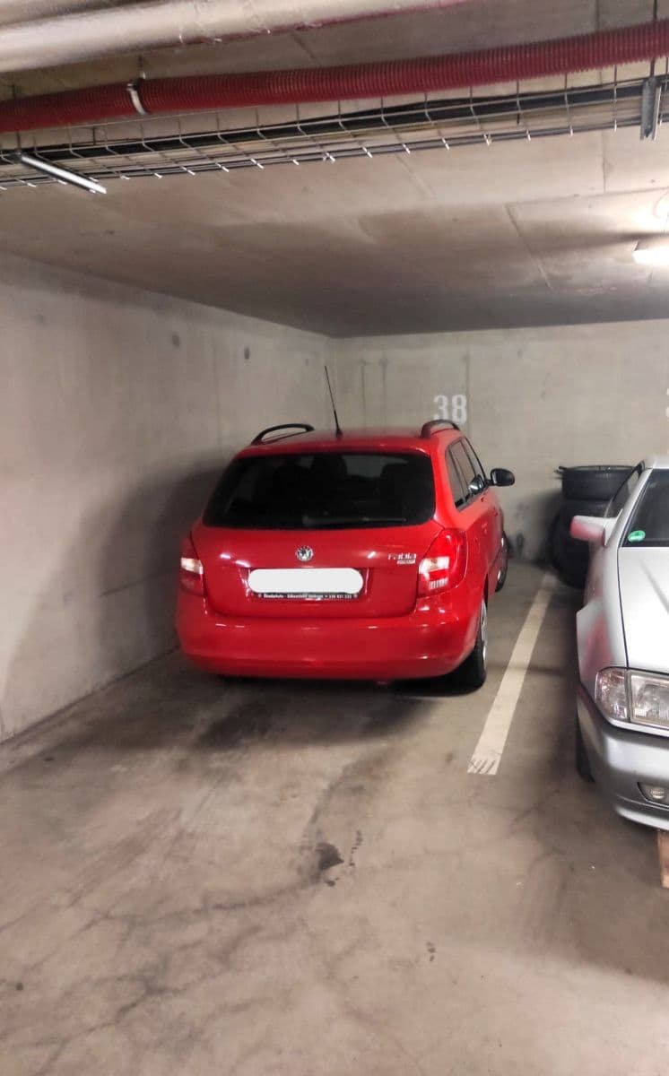 Predaj garáže 12 m², Praha, Praha Predaj garáže 12 m², Praha, Praha