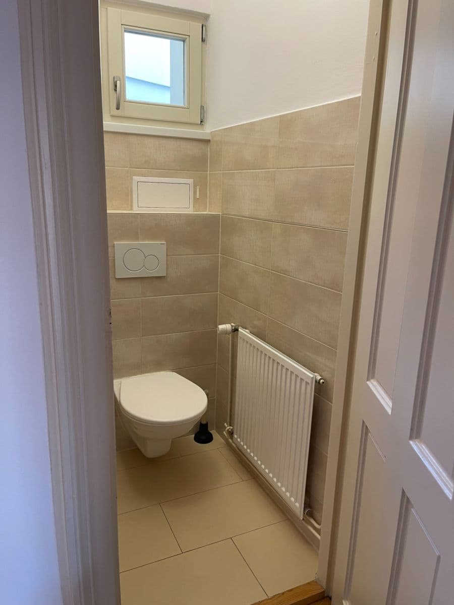 Prenájom bytu 5-izbový 121 m², Josefská, Brno, Jihomoravský kraj Prenájom bytu 5-izbový 121 m², Josefská, Brno, Jihomoravský kraj