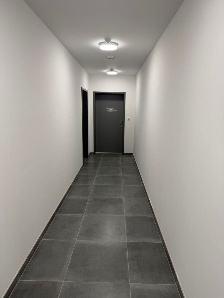 Prenájom bytu 1-izbový 36 m², Americká, Kladno, Středočeský kraj Prenájom bytu 1-izbový 36 m², Americká, Kladno, Středočeský kraj
