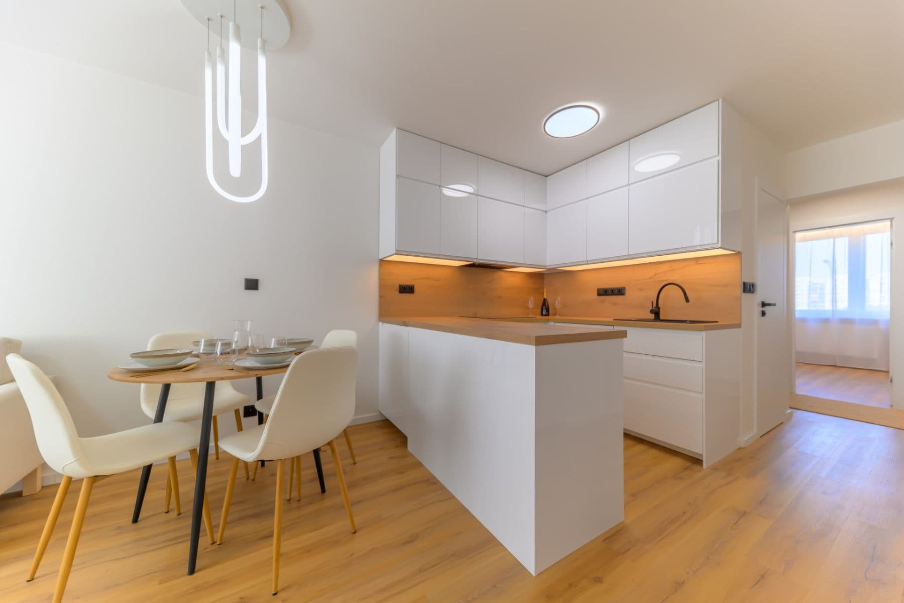 Predaj bytu 4-izbový 65 m², Křejpského, Praha, Praha Predaj bytu 4-izbový 65 m², Křejpského, Praha, Praha