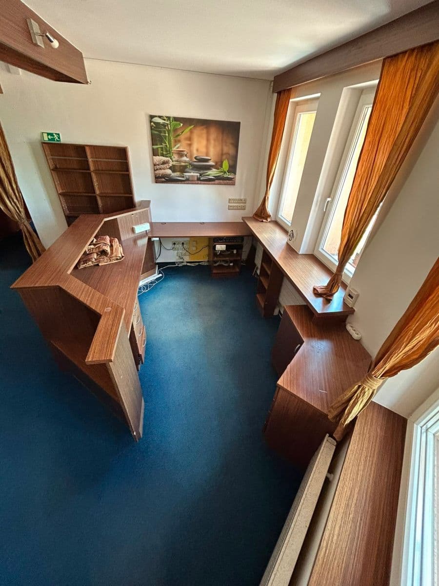 Prenájom nebytového priestoru 200 m², Náchodská, Dolní Radechová, Královéhradecký kraj Prenájom nebytového priestoru 200 m², Náchodská, Dolní Radechová, Královéhradecký kraj