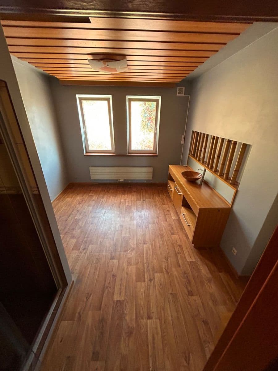 Prenájom nebytového priestoru 200 m², Náchodská, Dolní Radechová, Královéhradecký kraj Prenájom nebytového priestoru 200 m², Náchodská, Dolní Radechová, Královéhradecký kraj