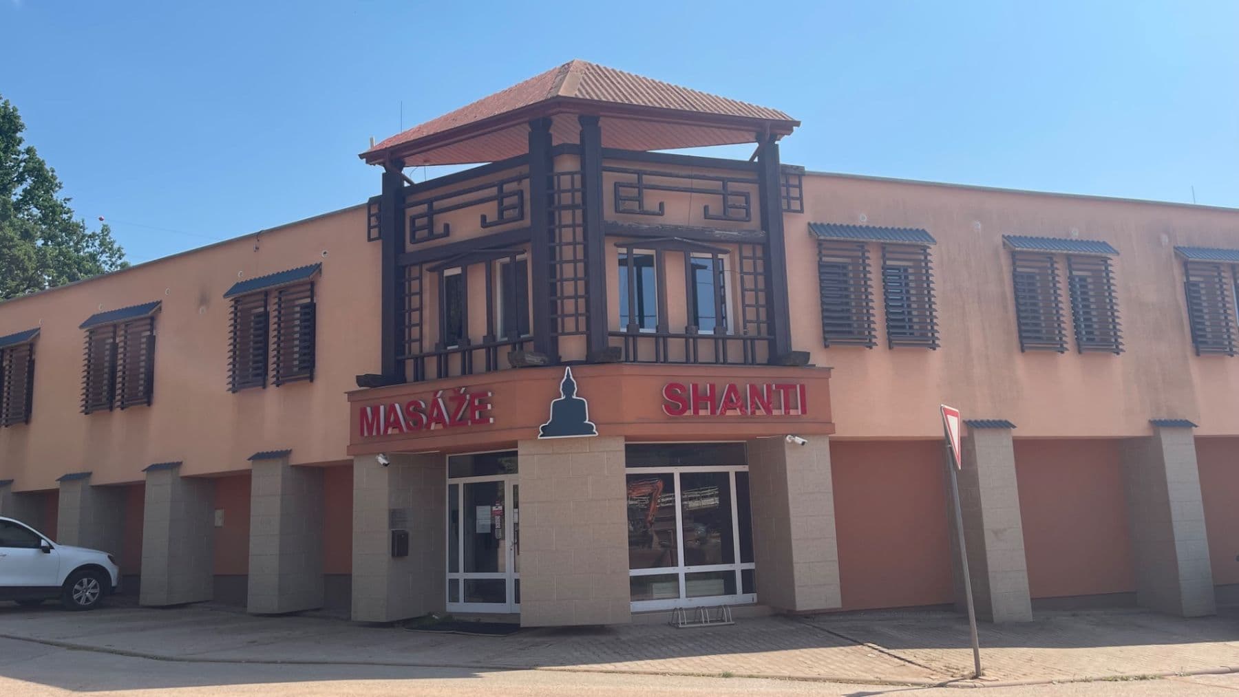 Prenájom nebytového priestoru 200 m², Náchodská, Dolní Radechová, Královéhradecký kraj Prenájom nebytového priestoru 200 m², Náchodská, Dolní Radechová, Královéhradecký kraj