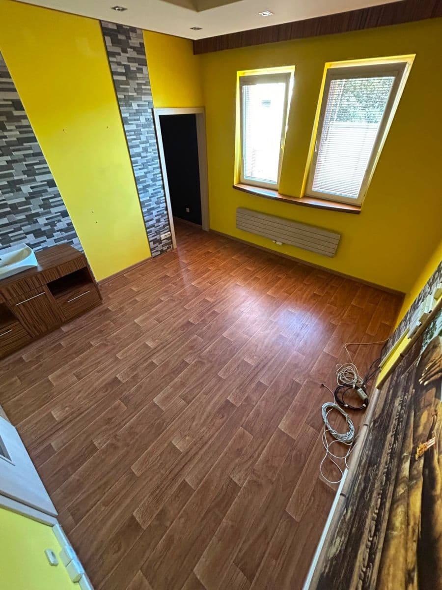 Prenájom nebytového priestoru 200 m², Náchodská, Dolní Radechová, Královéhradecký kraj Prenájom nebytového priestoru 200 m², Náchodská, Dolní Radechová, Královéhradecký kraj