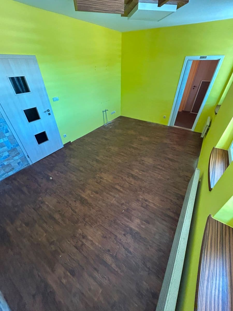 Prenájom nebytového priestoru 200 m², Náchodská, Dolní Radechová, Královéhradecký kraj Prenájom nebytového priestoru 200 m², Náchodská, Dolní Radechová, Královéhradecký kraj