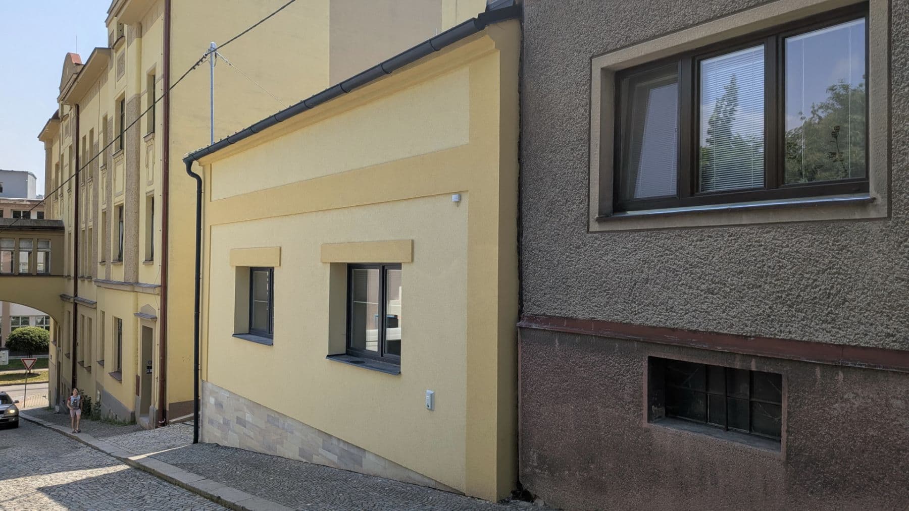 Prenájom bytu 3-izbový 85 m², Na Letné, Náchod, Královéhradecký kraj Prenájom bytu 3-izbový 85 m², Na Letné, Náchod, Královéhradecký kraj