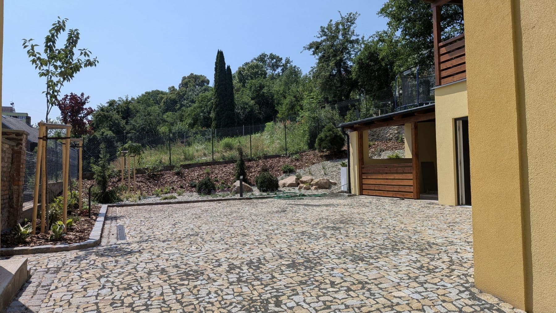 Prenájom bytu 3-izbový 85 m², Na Letné, Náchod, Královéhradecký kraj Prenájom bytu 3-izbový 85 m², Na Letné, Náchod, Královéhradecký kraj