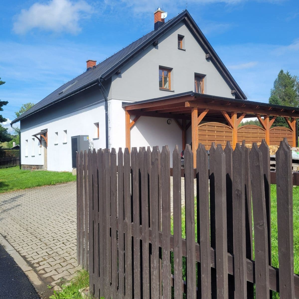 Prenájom domu 260 m², pozemok 3.000 m², Velký Šenov, Ústecký kraj Prenájom domu 260 m², pozemok 3.000 m², Velký Šenov, Ústecký kraj