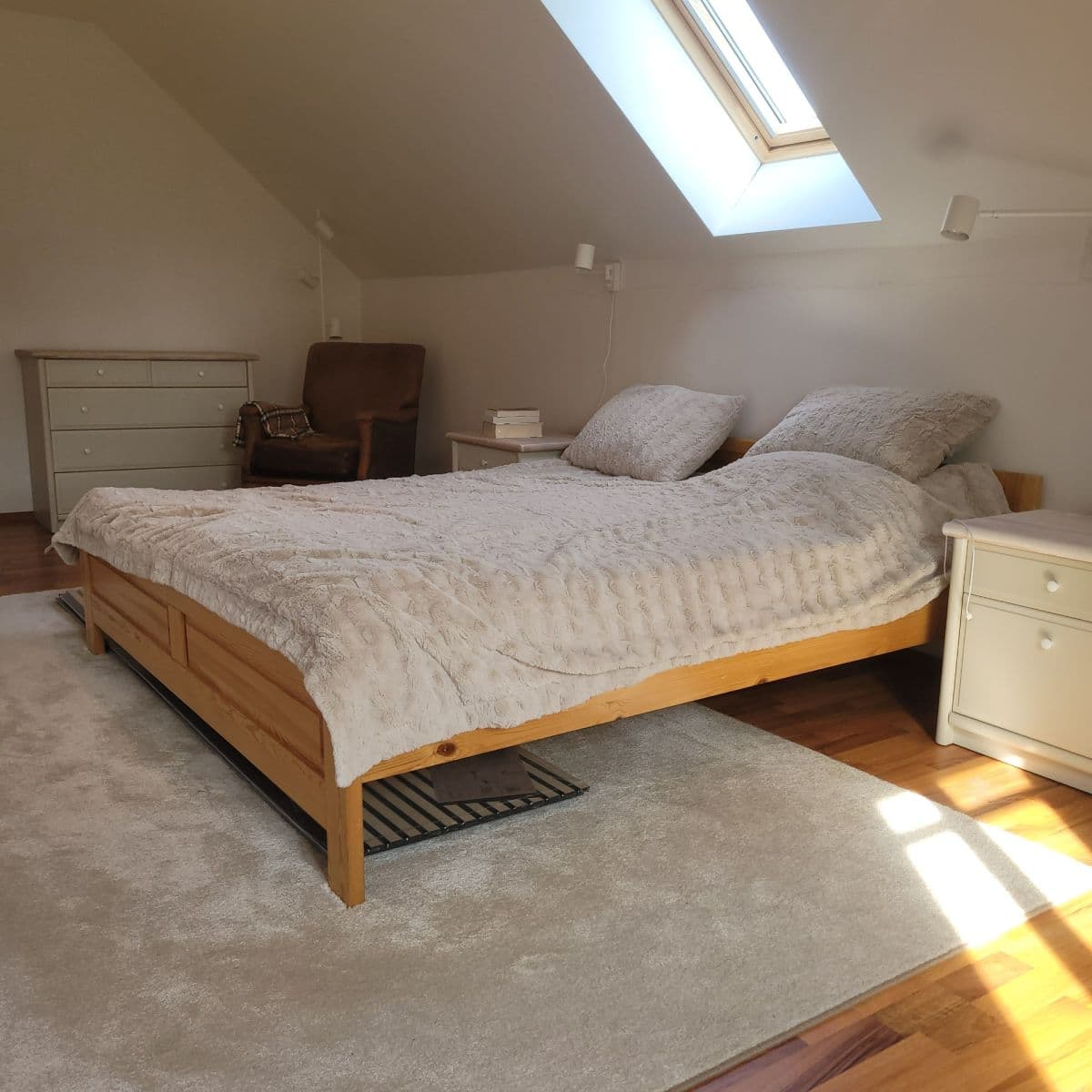 Prenájom domu 260 m², pozemok 3.000 m², Velký Šenov, Ústecký kraj Prenájom domu 260 m², pozemok 3.000 m², Velký Šenov, Ústecký kraj