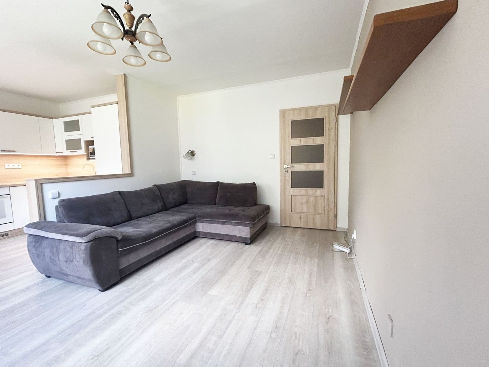 Prenájom bytu 3-izbový 56 m², Ostravská, Kladno, Středočeský kraj Prenájom bytu 3-izbový 56 m², Ostravská, Kladno, Středočeský kraj