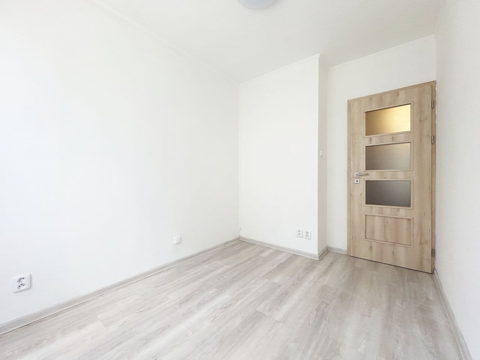 Prenájom bytu 3-izbový 56 m², Ostravská, Kladno, Středočeský kraj Prenájom bytu 3-izbový 56 m², Ostravská, Kladno, Středočeský kraj
