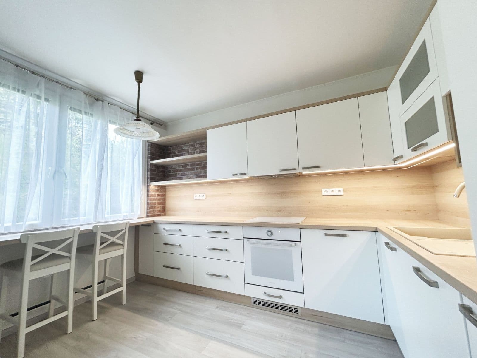 Prenájom bytu 3-izbový 56 m², Ostravská, Kladno, Středočeský kraj Prenájom bytu 3-izbový 56 m², Ostravská, Kladno, Středočeský kraj