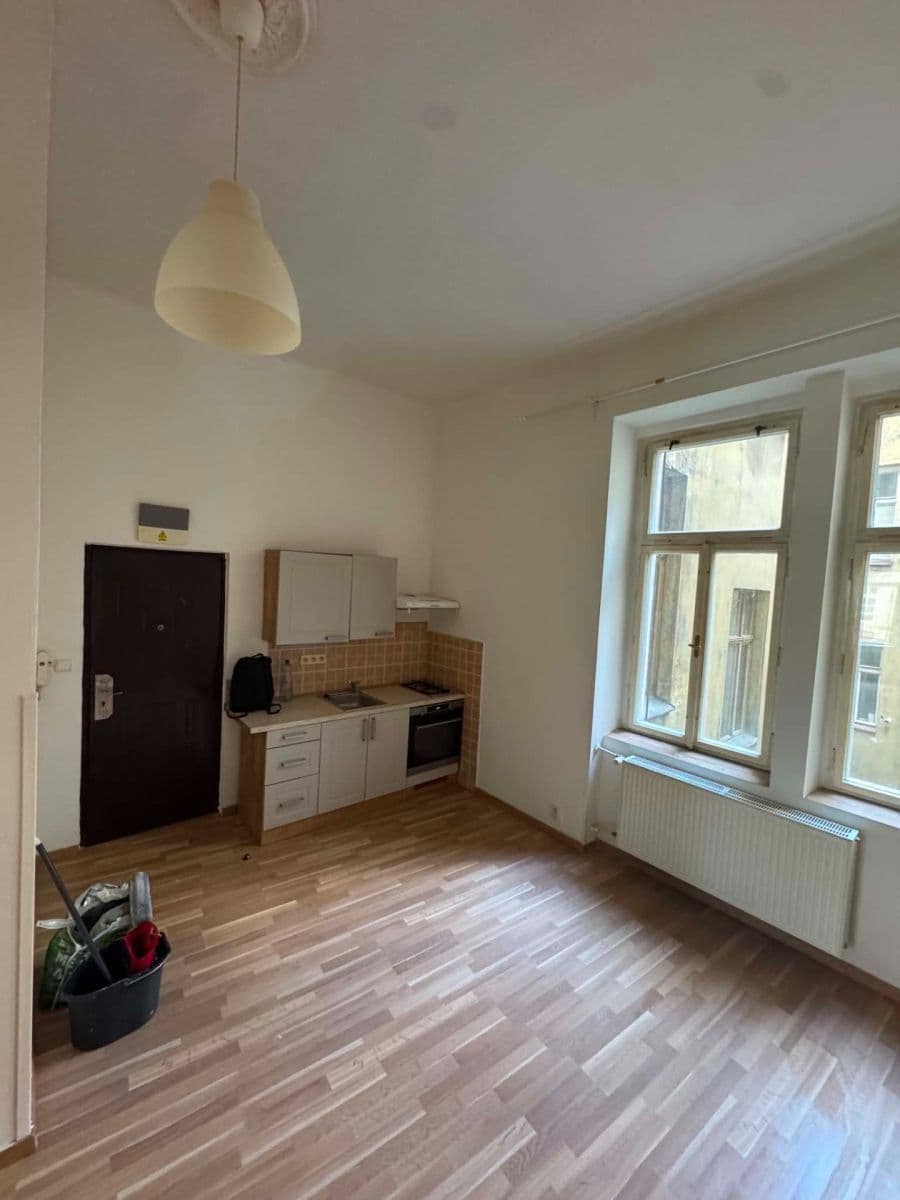 Prenájom bytu 2-izbový 47 m², Bezručova, Plzeň, Plzeňský kraj Prenájom bytu 2-izbový 47 m², Bezručova, Plzeň, Plzeňský kraj