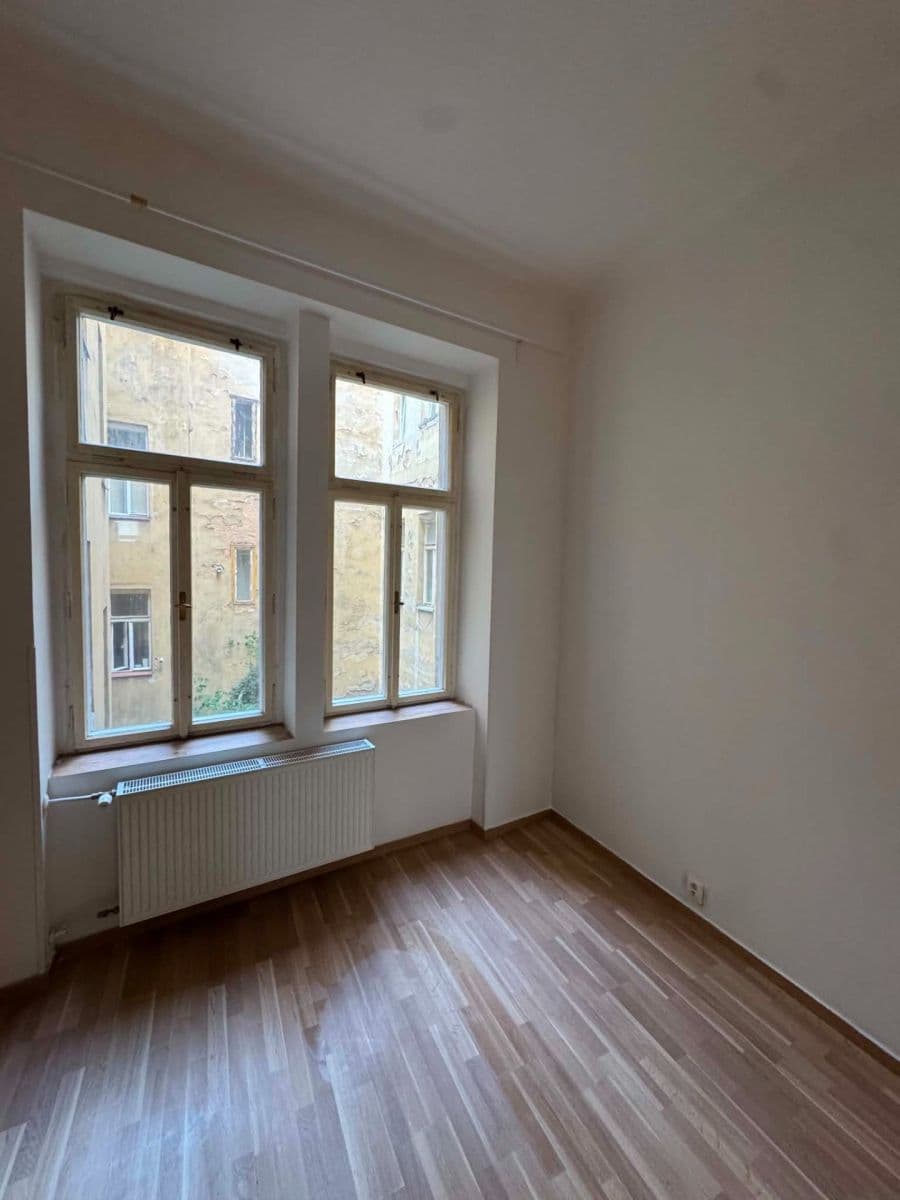 Prenájom bytu 2-izbový 47 m², Bezručova, Plzeň, Plzeňský kraj Prenájom bytu 2-izbový 47 m², Bezručova, Plzeň, Plzeňský kraj