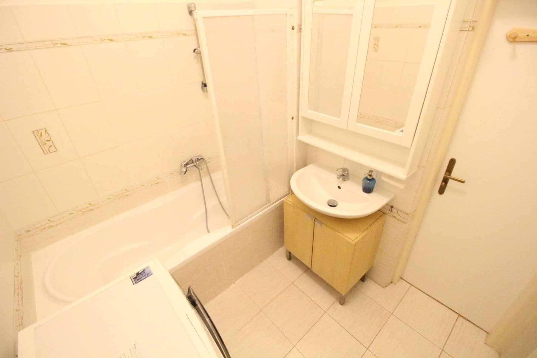 Prenájom bytu 4-izbový 98 m², Na Zámyšli, Praha, Praha Prenájom bytu 4-izbový 98 m², Na Zámyšli, Praha, Praha