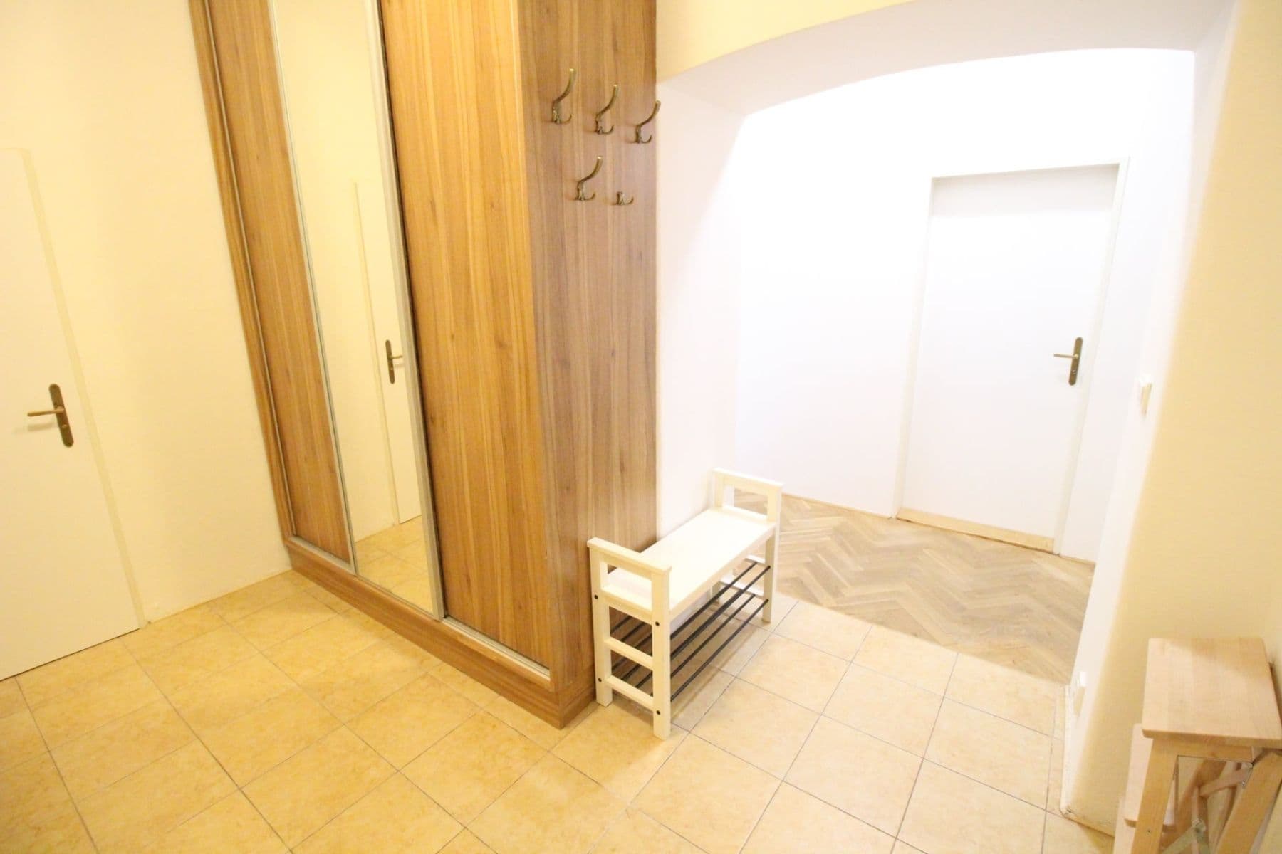 Prenájom bytu 4-izbový 98 m², Na Zámyšli, Praha, Praha Prenájom bytu 4-izbový 98 m², Na Zámyšli, Praha, Praha
