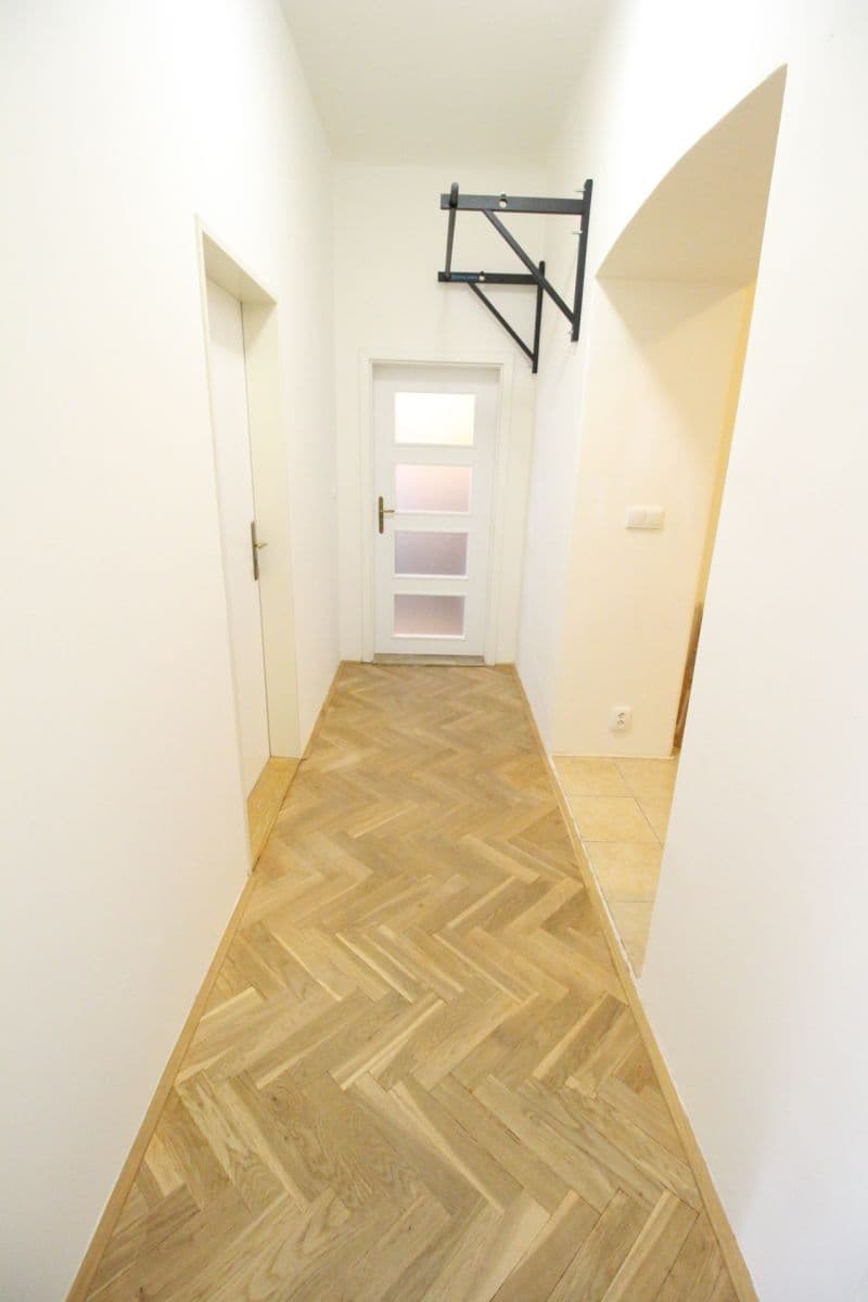 Prenájom bytu 4-izbový 98 m², Na Zámyšli, Praha, Praha Prenájom bytu 4-izbový 98 m², Na Zámyšli, Praha, Praha