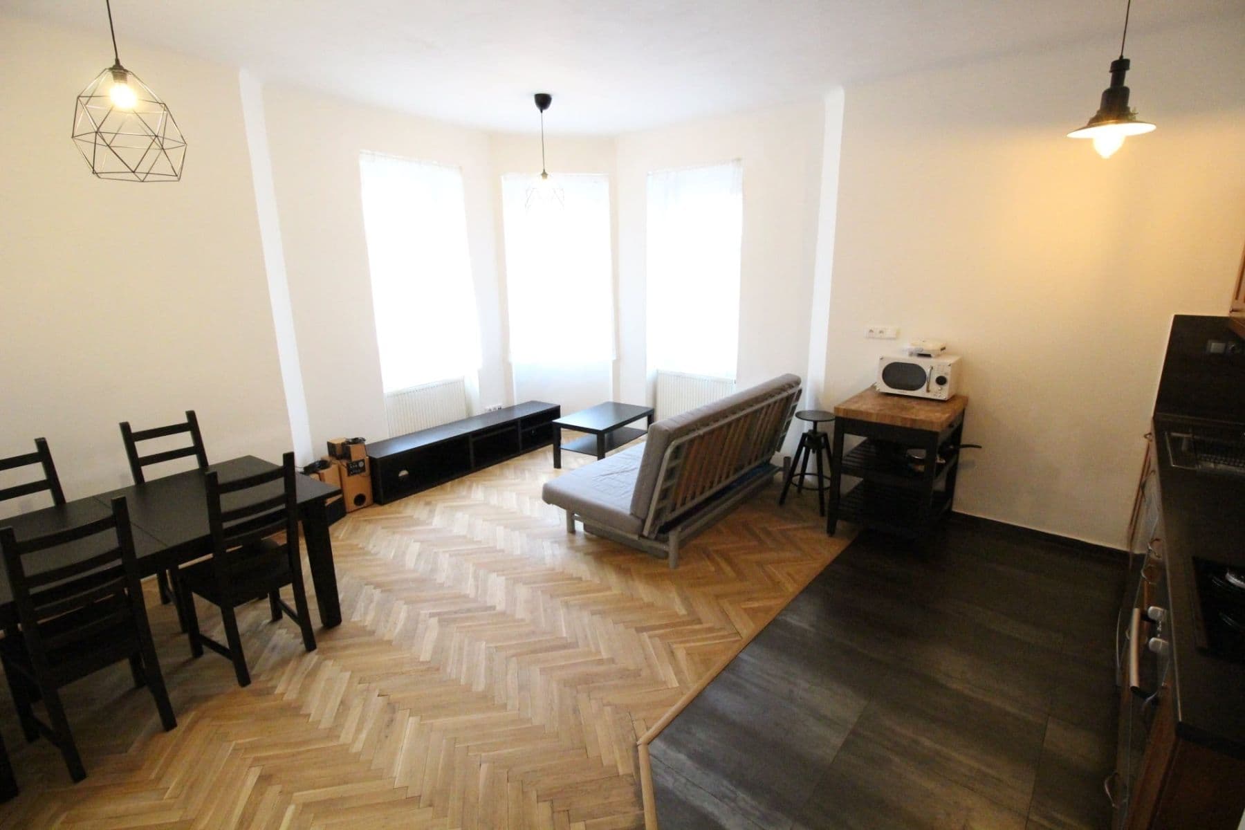 Prenájom bytu 4-izbový 98 m², Na Zámyšli, Praha, Praha Prenájom bytu 4-izbový 98 m², Na Zámyšli, Praha, Praha