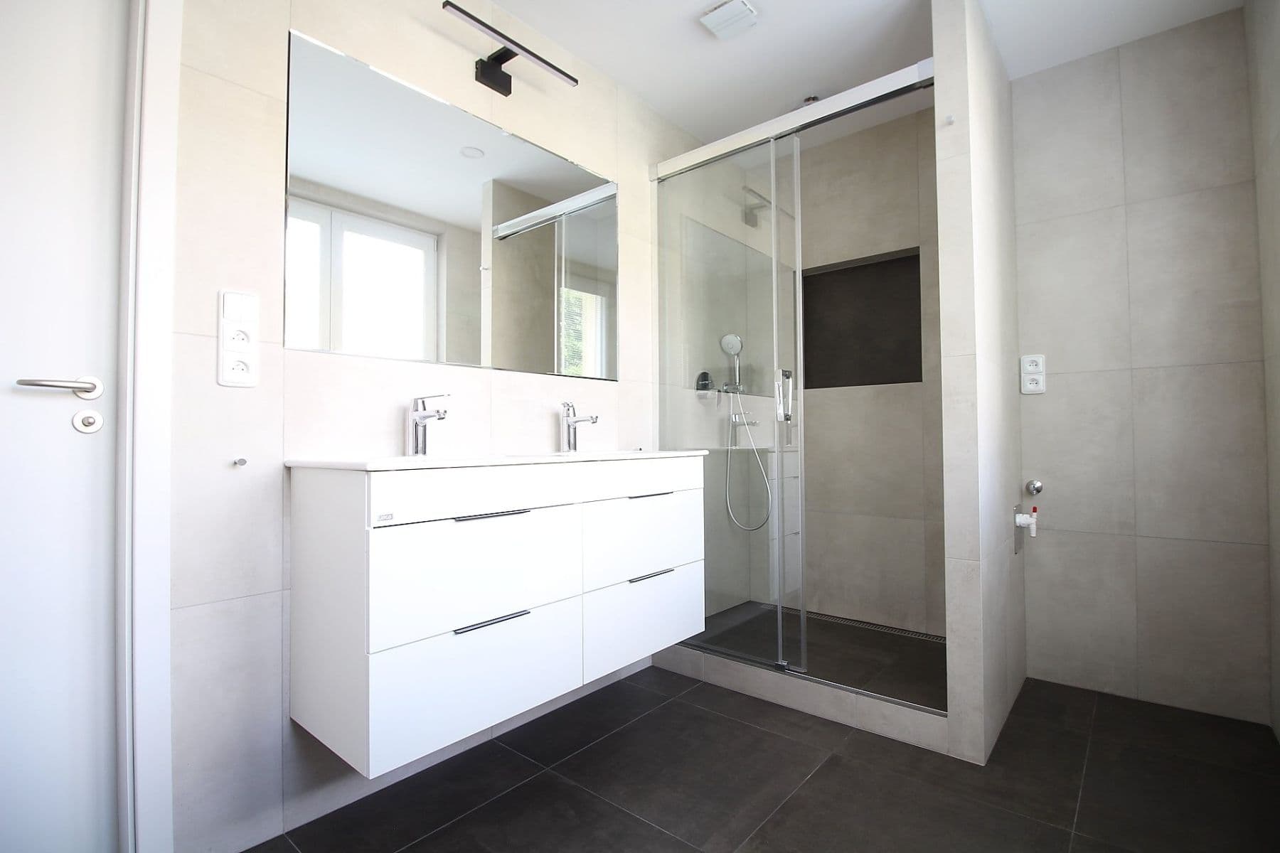 Prenájom bytu 2-izbový 73 m², Vitry, Kladno, Středočeský kraj Prenájom bytu 2-izbový 73 m², Vitry, Kladno, Středočeský kraj