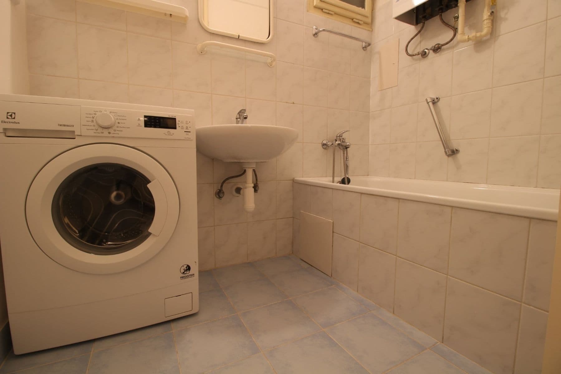 Prenájom bytu 2-izbový 50 m², Mládeže, Praha, Praha Prenájom bytu 2-izbový 50 m², Mládeže, Praha, Praha