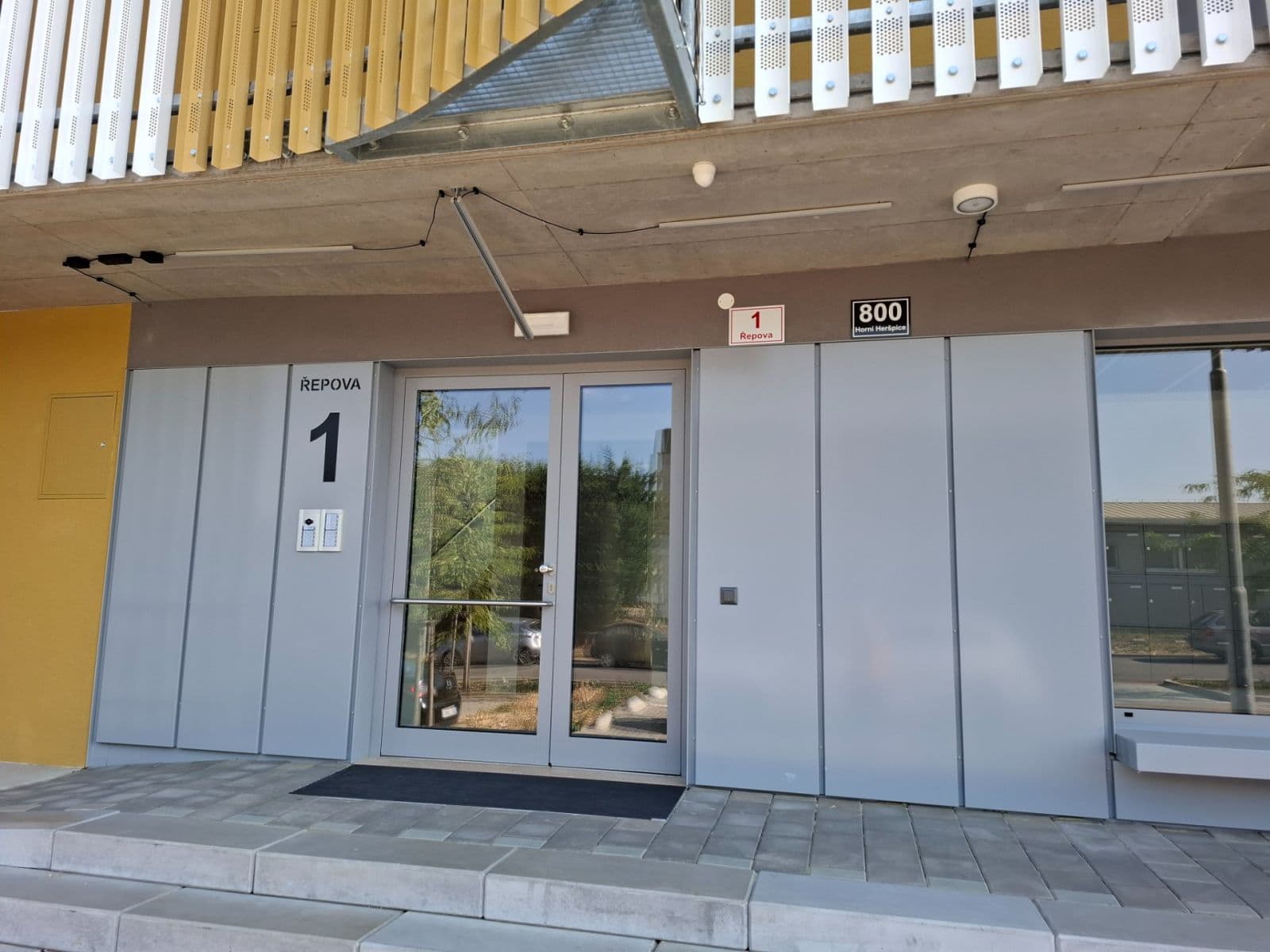Prenájom bytu 1-izbový 32 m², Řepova, Brno, Jihomoravský kraj Prenájom bytu 1-izbový 32 m², Řepova, Brno, Jihomoravský kraj