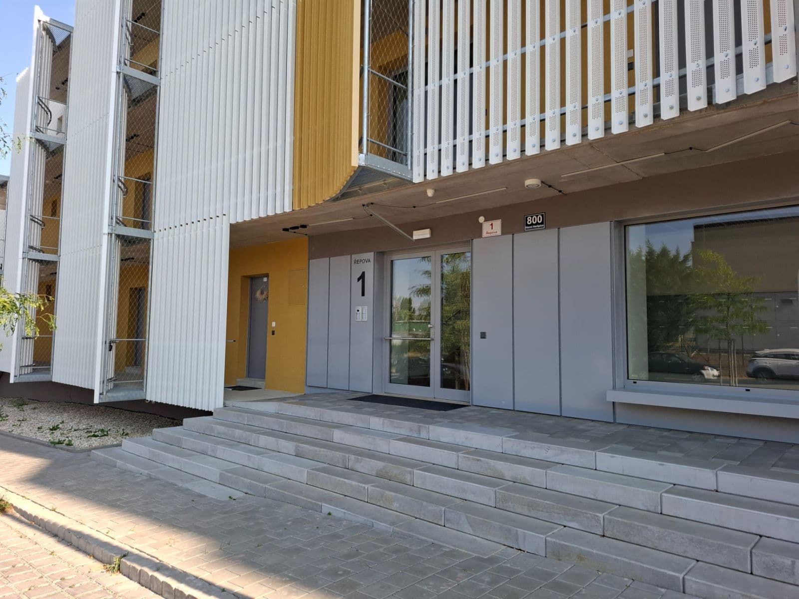 Prenájom bytu 1-izbový 32 m², Řepova, Brno, Jihomoravský kraj Prenájom bytu 1-izbový 32 m², Řepova, Brno, Jihomoravský kraj